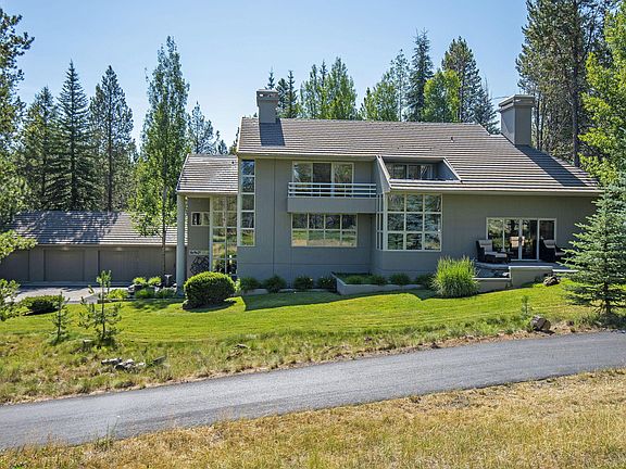 3rd image of 57701 Cottonwood Ln