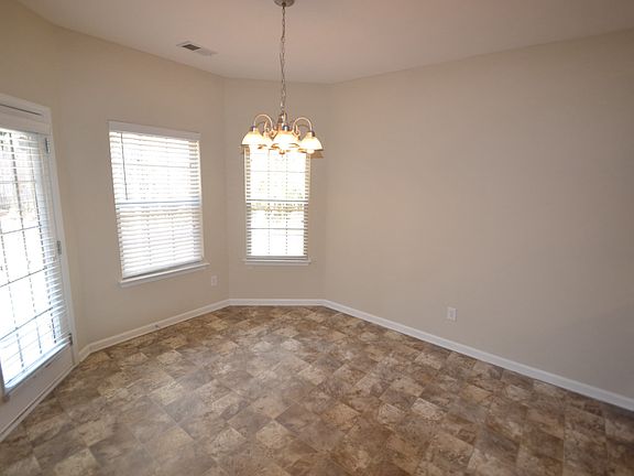 3rd image of 187 Hamilton Pointe Dr