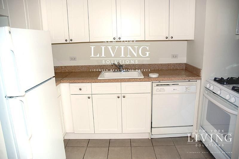 2nd image of 15 Park Row APT 23H