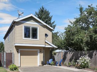 1922 SE 122nd Ave, Portland, OR 97233
