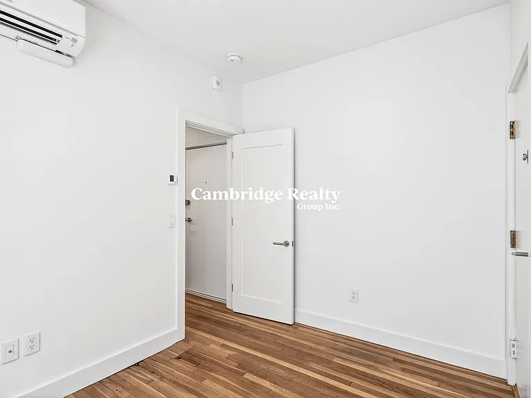 12 Elko St #3T — Photo 6