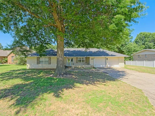 985 N Hampton Rd, Harrah, OK 73045