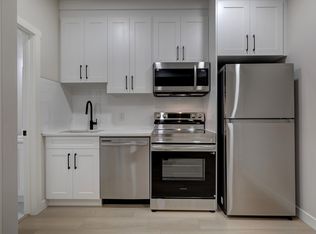2407 4th Ave NE #B, Calgary, AB T2N 0P3