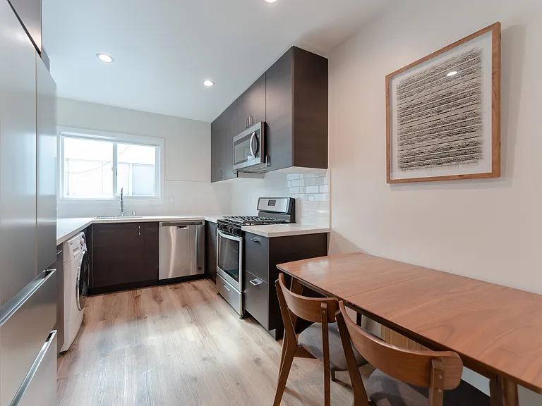 1020 N Laurel Ave #7 — Photo 9
