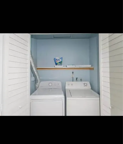 420 SE 9th Ct — Photo 3