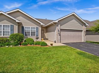 411 Anjali Ct, Sycamore, IL 60178