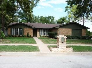 2614 NE Garden Ln, Lawton, OK 73507