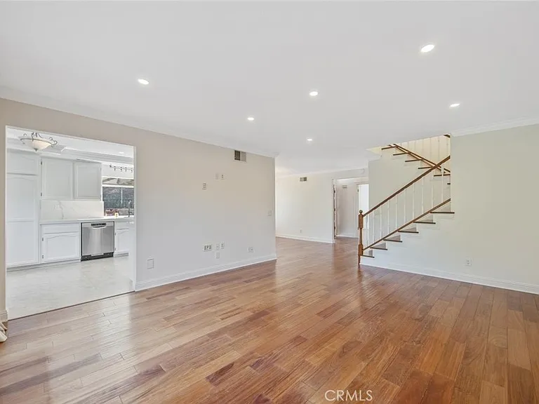 5974 Ruthwood Dr — Photo 6