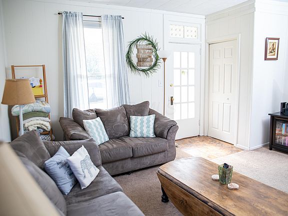 4th image of 273 N 14th St