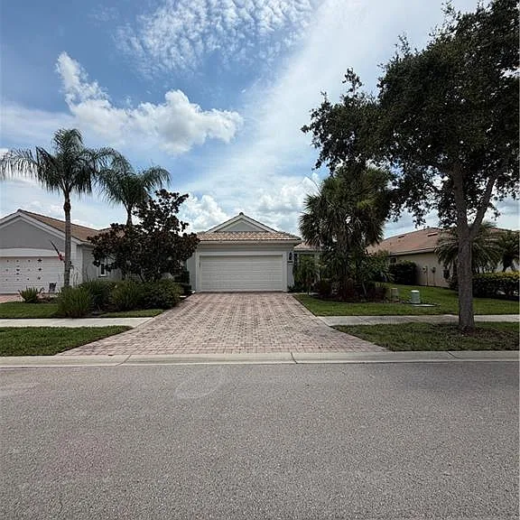 8736 Querce Ct — Photo 36