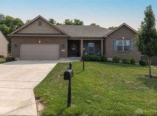 30 Louise Dr, Springboro, OH 45066