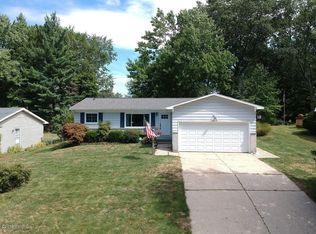 5372 Burgis Ave SE, Kentwood, MI 49508