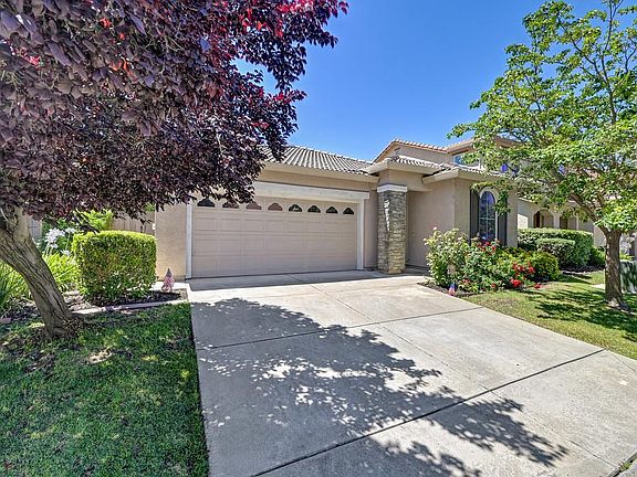 2nd image of 4390 Niobe Cir