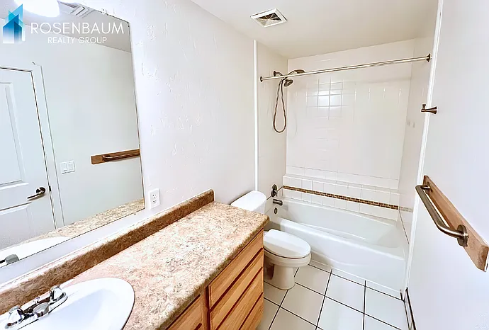 3136 N Winstel Blvd #1 — Photo 16