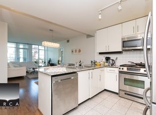 100 Esplanade E #FURNISHED, North Vancouver, BC