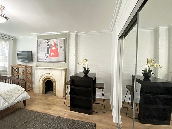 4th image of 405 W 46th St APT 3F