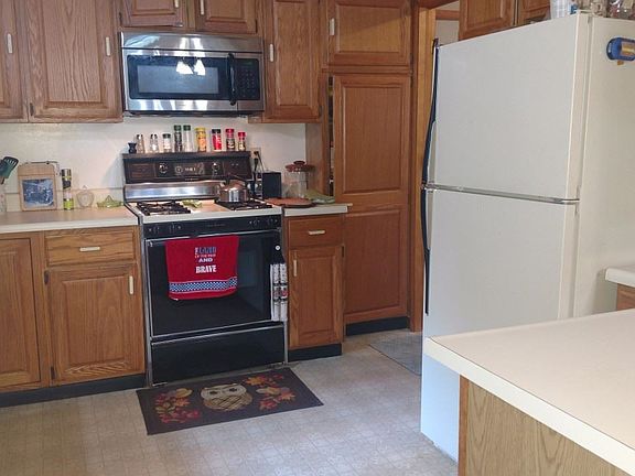 2nd image of 2140 S Cabin Ln