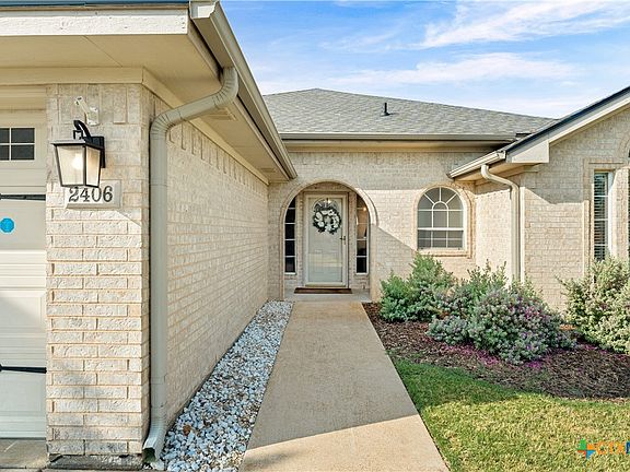 3rd image of 2406 Basalt Dr