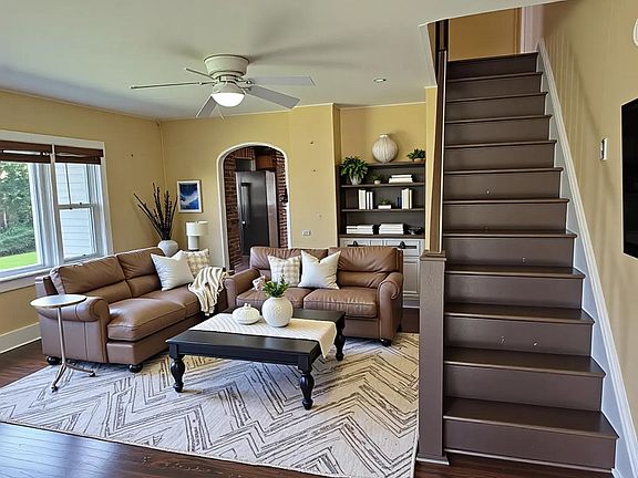 3rd image of 18 Barone St #B