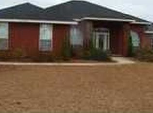 2560 Masters Blvd, Navarre, FL 32566