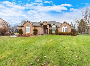 10259 Royce Dr, South Lyon, MI