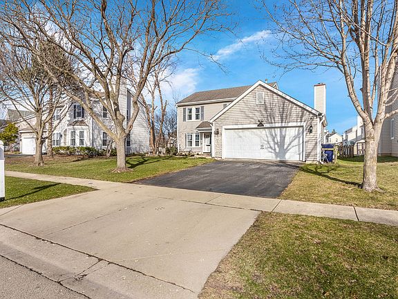 2nd image of 1475 Misthaven Ln