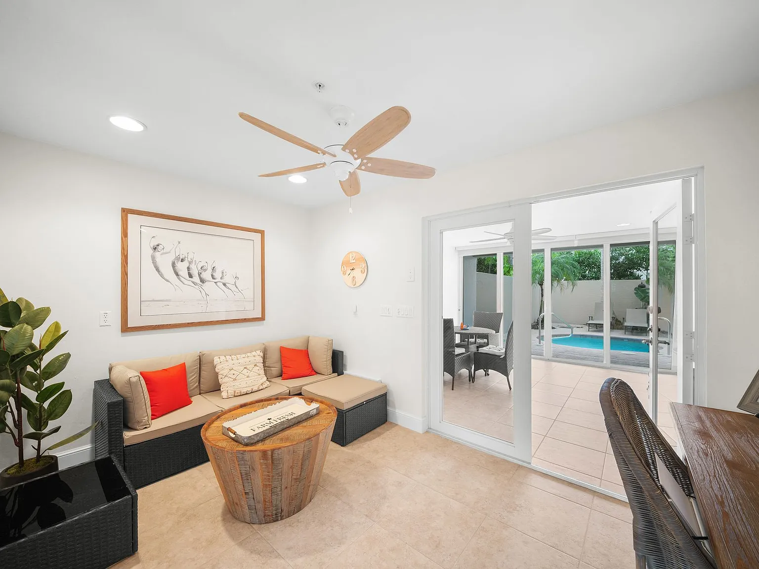 3 bed, 2520 sqft, $22,000 — Photo 4