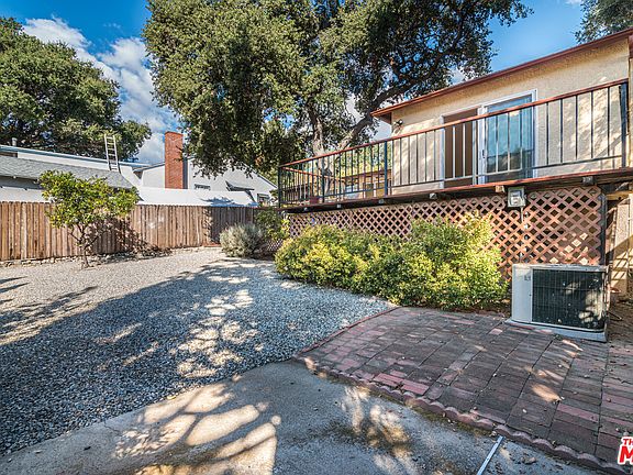 3rd image of 3624 Anderson Ave
