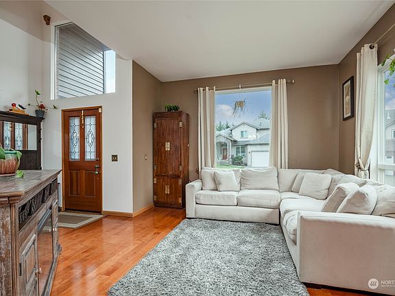 2nd image of 1144 57th Place SE