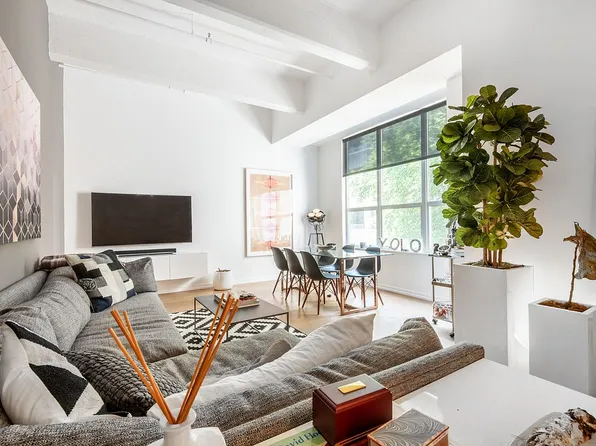 184 Kent Ave APT C410, Brooklyn, NY 11249