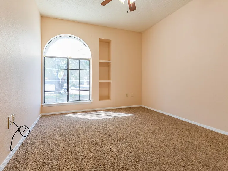 701 Venus Ave — Photo 27
