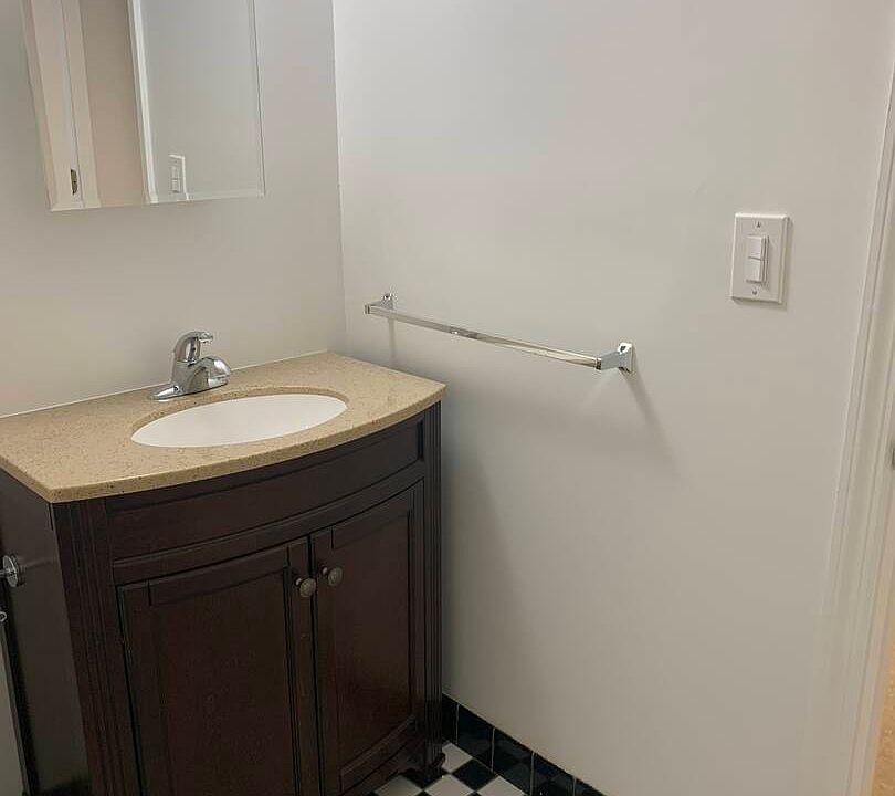 2nd image of 194 Tompkins Ave #1d-floor 1