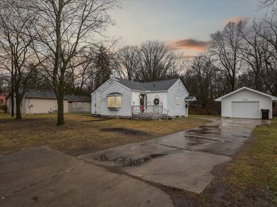 5807 Sturgeon Ave, Midland, MI, 48640