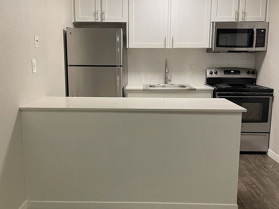 1st image of 1131 Hollow Creek Dr #0B-1Ba