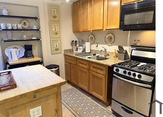 1 bed, 400 sqft, $2,250 — Photo 2