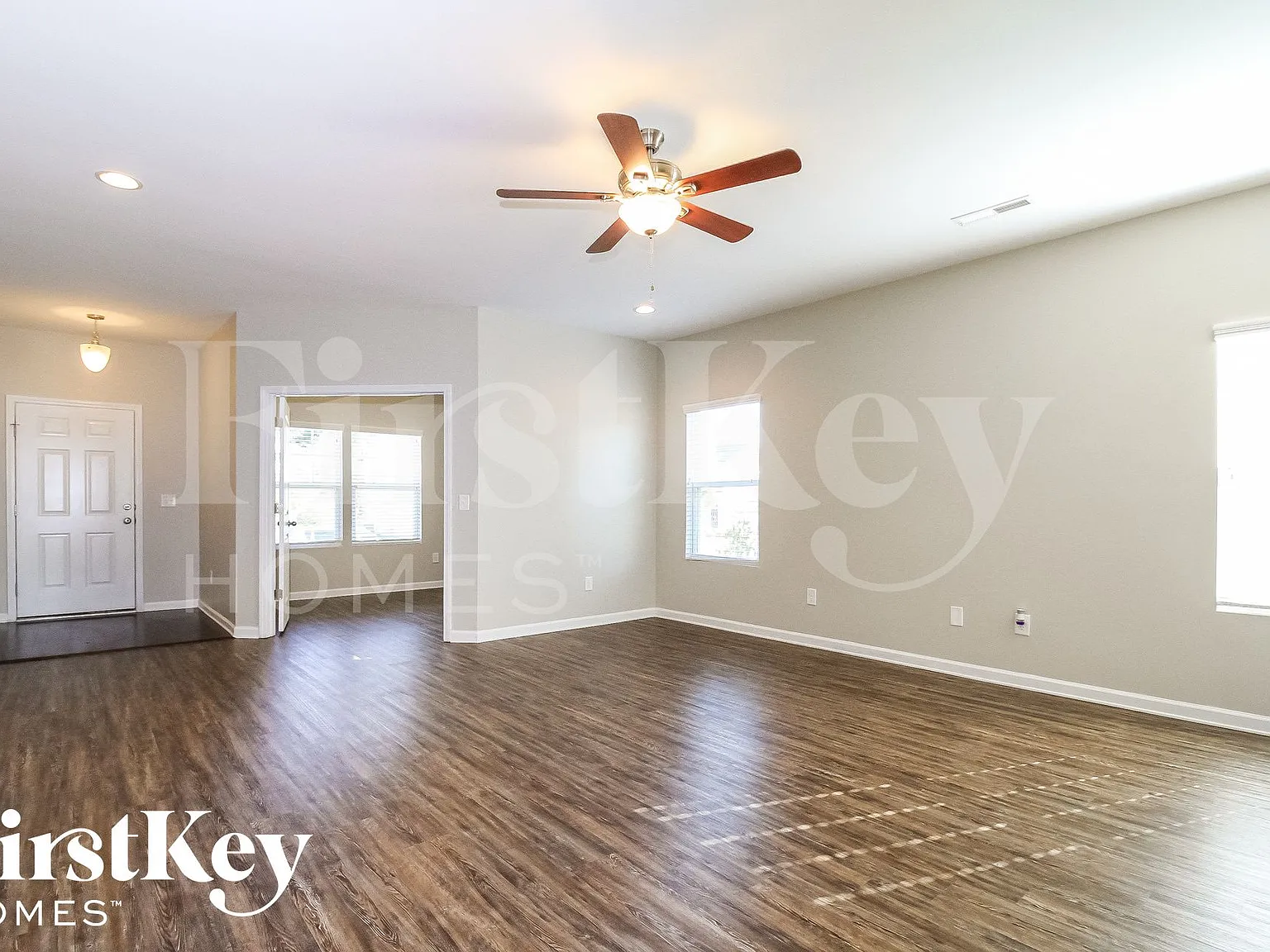 3 bed, 2.5 bath, 2309 sqft, $2,865 — Photo 3