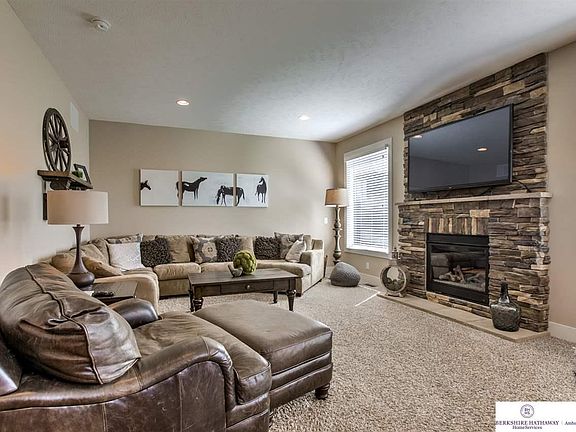 5th image of 10110 S 176th St