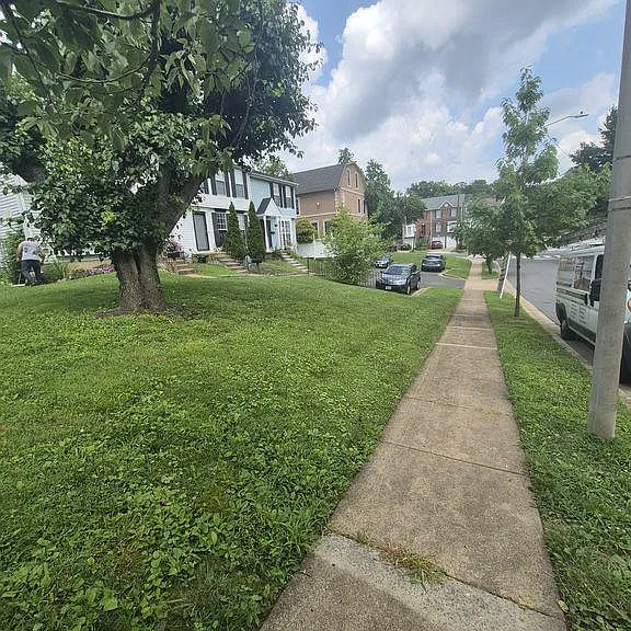 2210 S Lowell St — Photo 3
