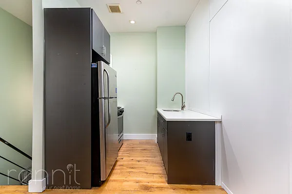 Rented by Rennit Inc. | media 29