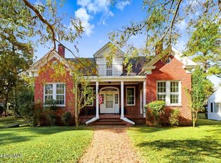305 W Greene St, Snow Hill, NC 28580