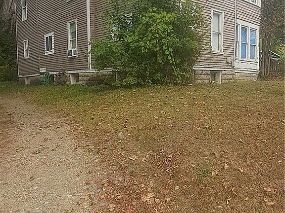 2nd image of 18 12th St