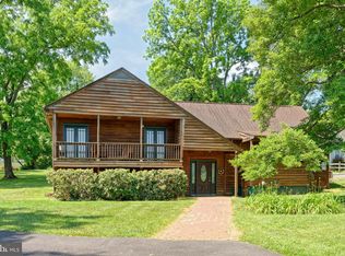 6297 Lee St, The Plains, VA 20198