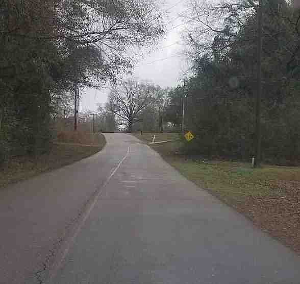 2nd image of 244 Bilbo Holston Rd