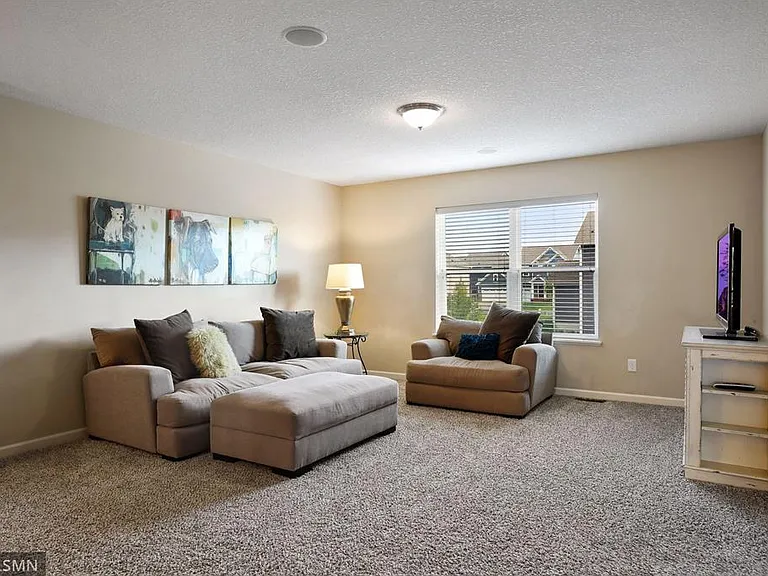 1290 Eagle Point Dr — Photo 13