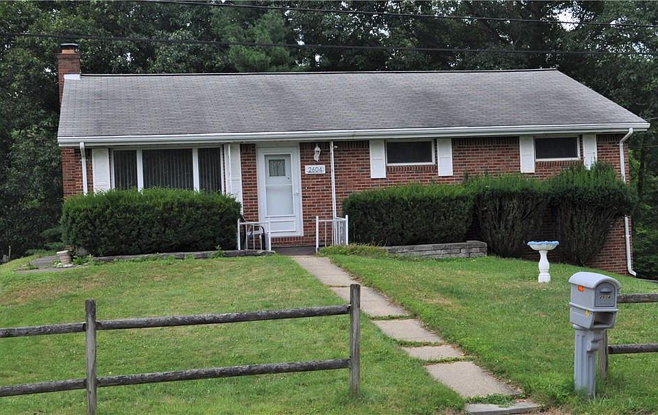 1st image of 2604 School St
