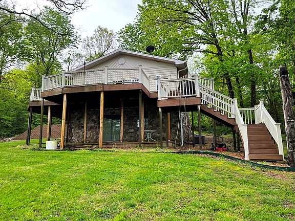 4th image of 1502 White Cir