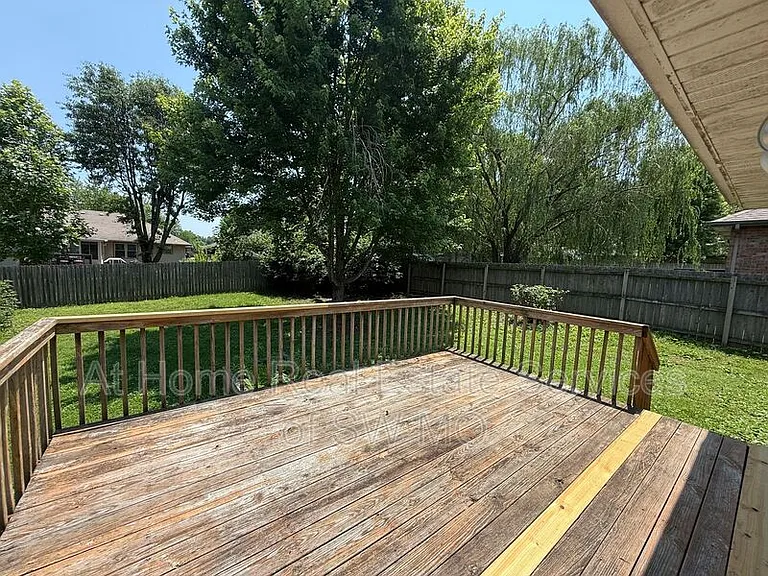4338 S York Ave — Photo 12