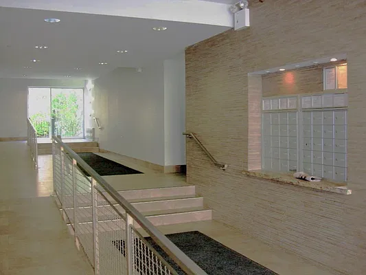 Entry / hallway, photo 1