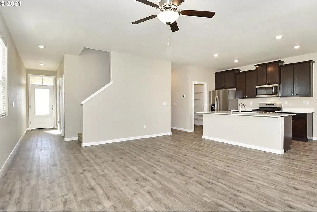 15408 NE 72nd Ave — Photo 2