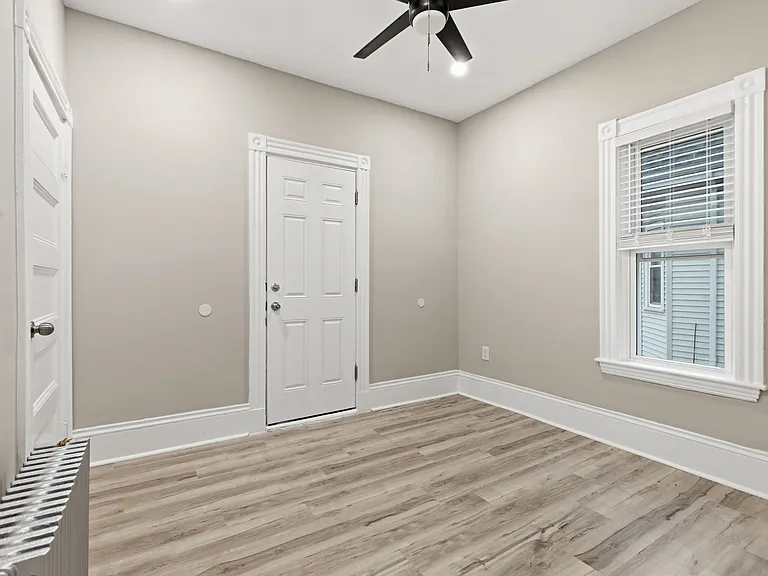 43 Lonsdale St #2 — Photo 33
